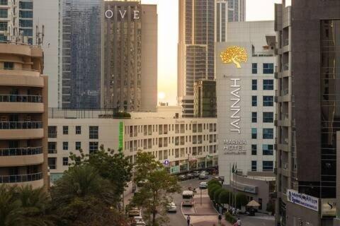 Apartment Luxury 2bhk In Marina By Dpie Man 912 *