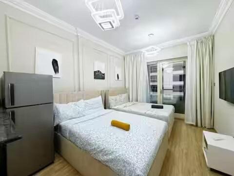 Luxury 2bhk In Marina By Dpie Man 912 Apartment *